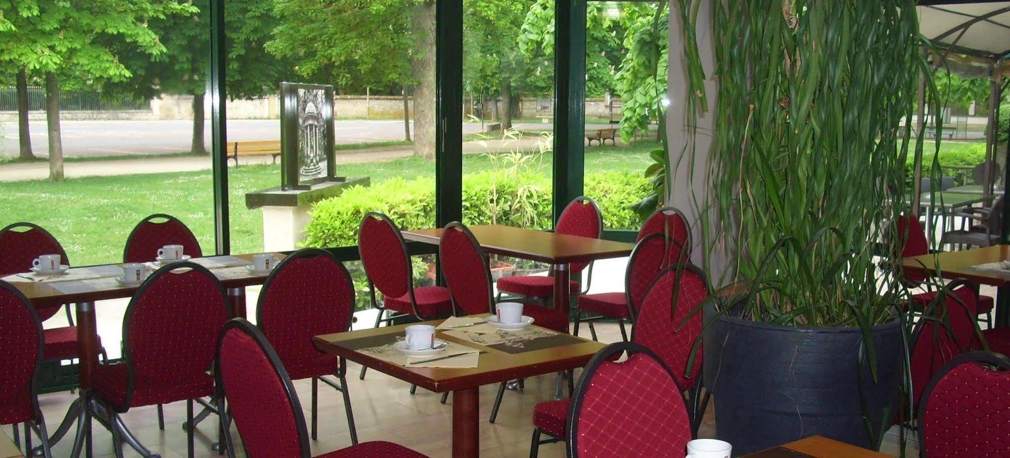 Hotel Restaurant Du Parc De La Colombiere Dijon Eksteriør bilde
