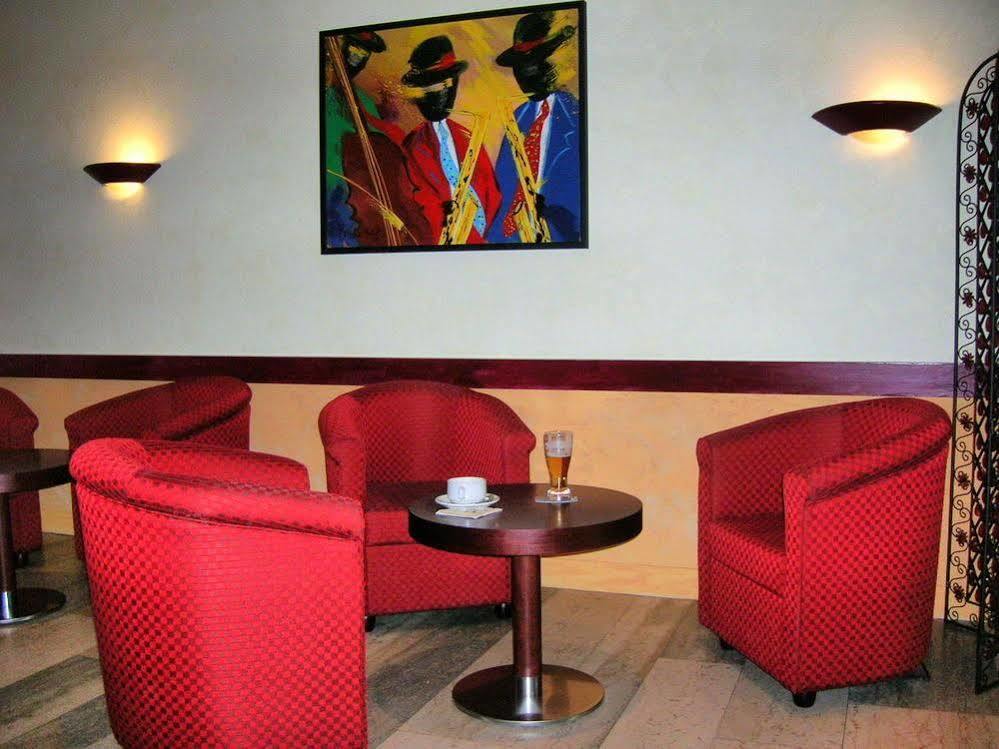Hotel Restaurant Du Parc De La Colombiere Dijon Eksteriør bilde