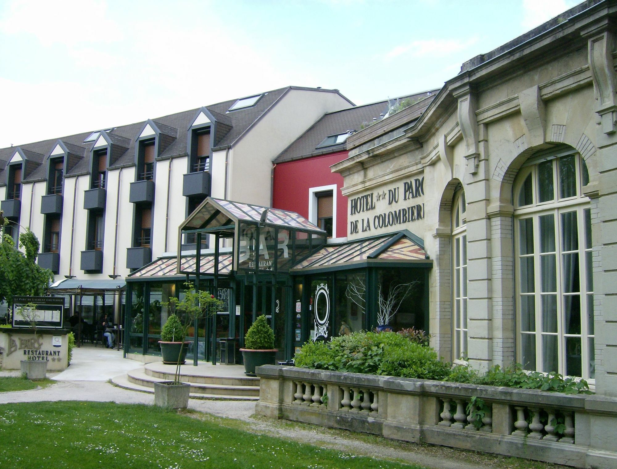 Hotel Restaurant Du Parc De La Colombiere Dijon Eksteriør bilde